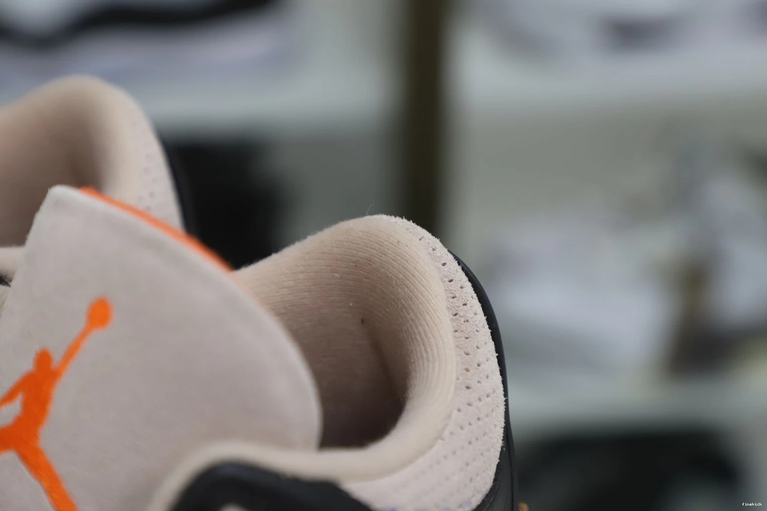 AIR CT8532 CEMENT JORDAN DESERT 3 0726